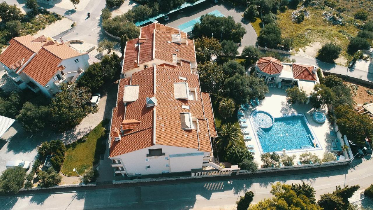 Aparthotel Trcol 4*
